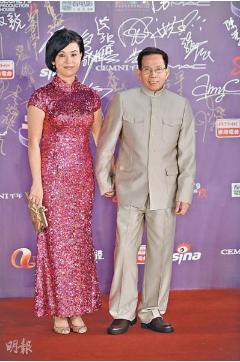 傳奇小三！讓原配心甘情願「主動讓位」　32歲「自學法律開保險公司」55歲再嫁賭王家族