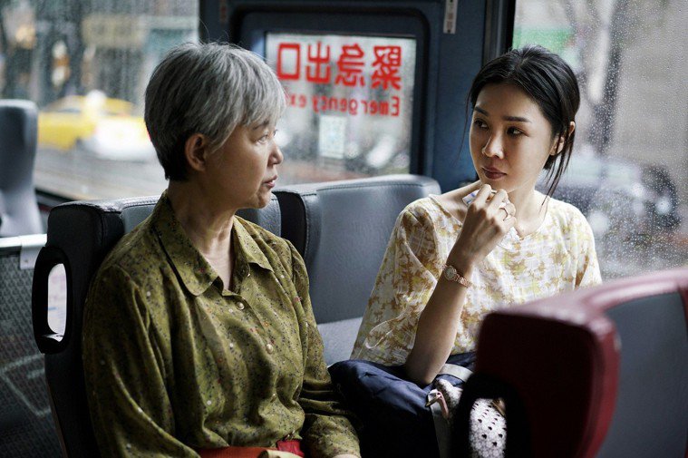 長期照顧重病婆婆！人妻突然崩潰「親手將她了結」　到警局自首「不見老公身影」遭遇惹同情