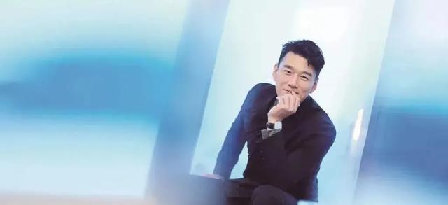 從小立志當奸商！為不搬家「把房東娶回家」　青梅竹馬20年零緋聞「每個結婚紀念日」都叫：不離婚