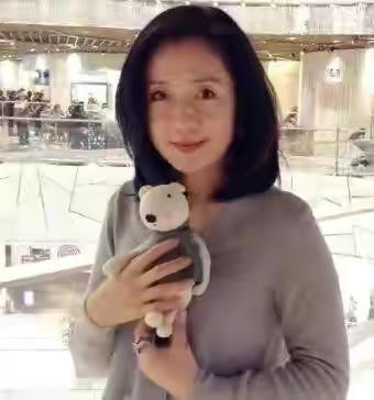 林青霞唯一接班人！疑倒追成龍引眾怒32歲退圈　嫁富商後22年無子「60歲再露面」美到猜不出年齡            