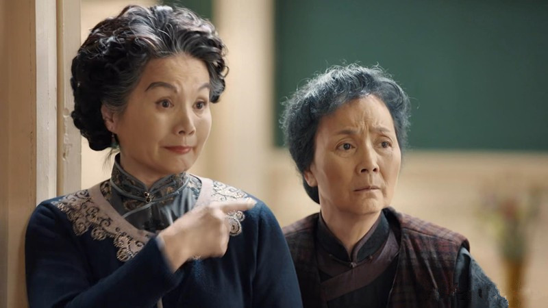 看盡世間無常！醫生自述「凌晨4點嬤帶病孫就醫」狀況危急　就醫過程「意外揭祖孫心酸遭遇」紅了眼眶