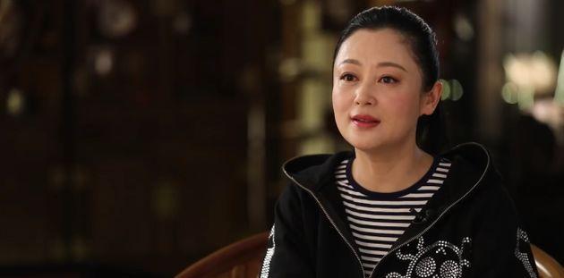 被一碗紅燒肉追到手！「嫁大16歲3婚」導演陳凱歌　為愛犧牲25年「第一美人變大媽」卻最幸福