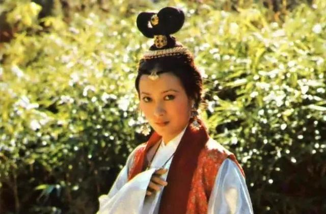 用40年逆襲！出生台北貧窮家庭「替夫還債嫁債主」　老公走後繼承百億遺產：她比你想得更狠