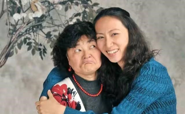 她18歲考名校！33歲年薪百萬　4年生3胎「37歲替世界首富花錢被罵」43歲用實力證明