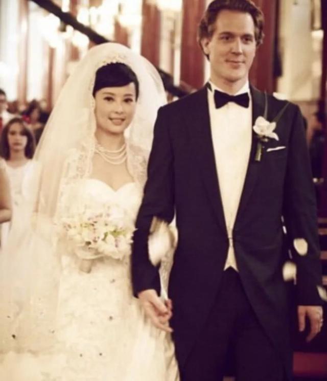 14年結婚三次！攀富豪找老外　47歲再嫁窮小子「耿直脾氣」差點斷送自己後路