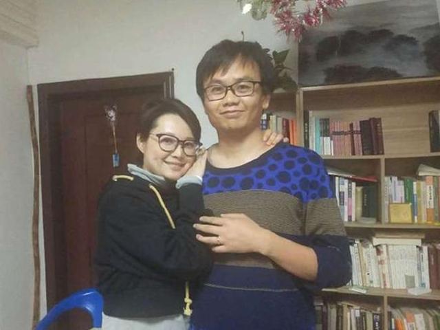 14年結婚三次！攀富豪找老外　47歲再嫁窮小子「耿直脾氣」差點斷送自己後路