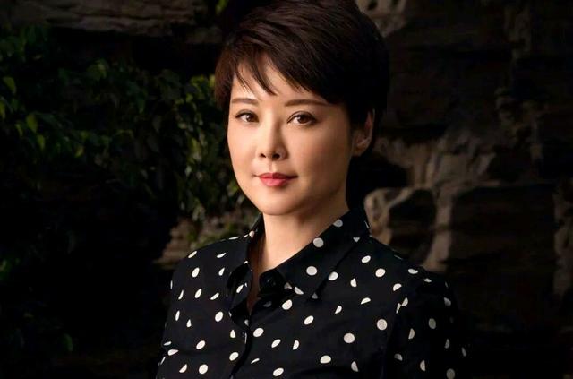 14年結婚三次！攀富豪找老外　47歲再嫁窮小子「耿直脾氣」差點斷送自己後路