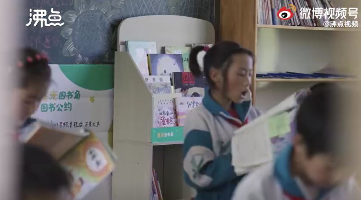 良師如母！女老師到偏鄉「看到窮學生處境好心疼」　堅持十年自掏腰包補助「成為孩子們心中的媽」