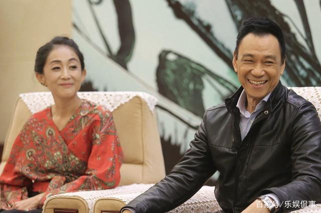 活出自己的人生！20年不吃米飯「被稱人間異類」　57歲不婚不育「哥哥保證為她養老」