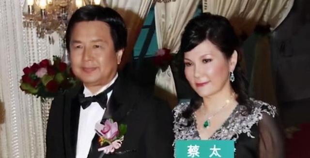 被封最醜港女！她甘做22年情婦「把原配變閨蜜」　從打工妹「成女總裁」逆襲人生       