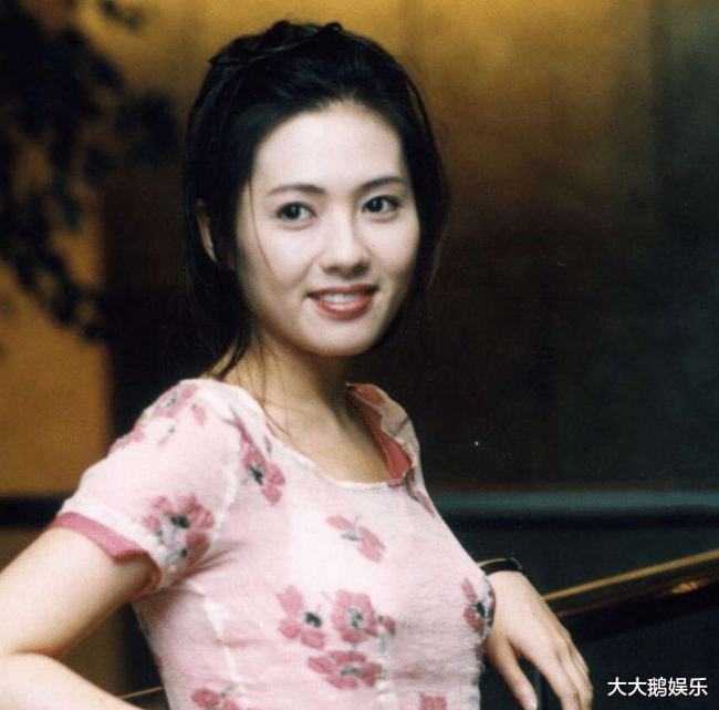 從艷星到影后！兩女共侍一夫「被閨蜜出賣」前途盡毀　2次離婚「55歲美人遲暮」依舊自信