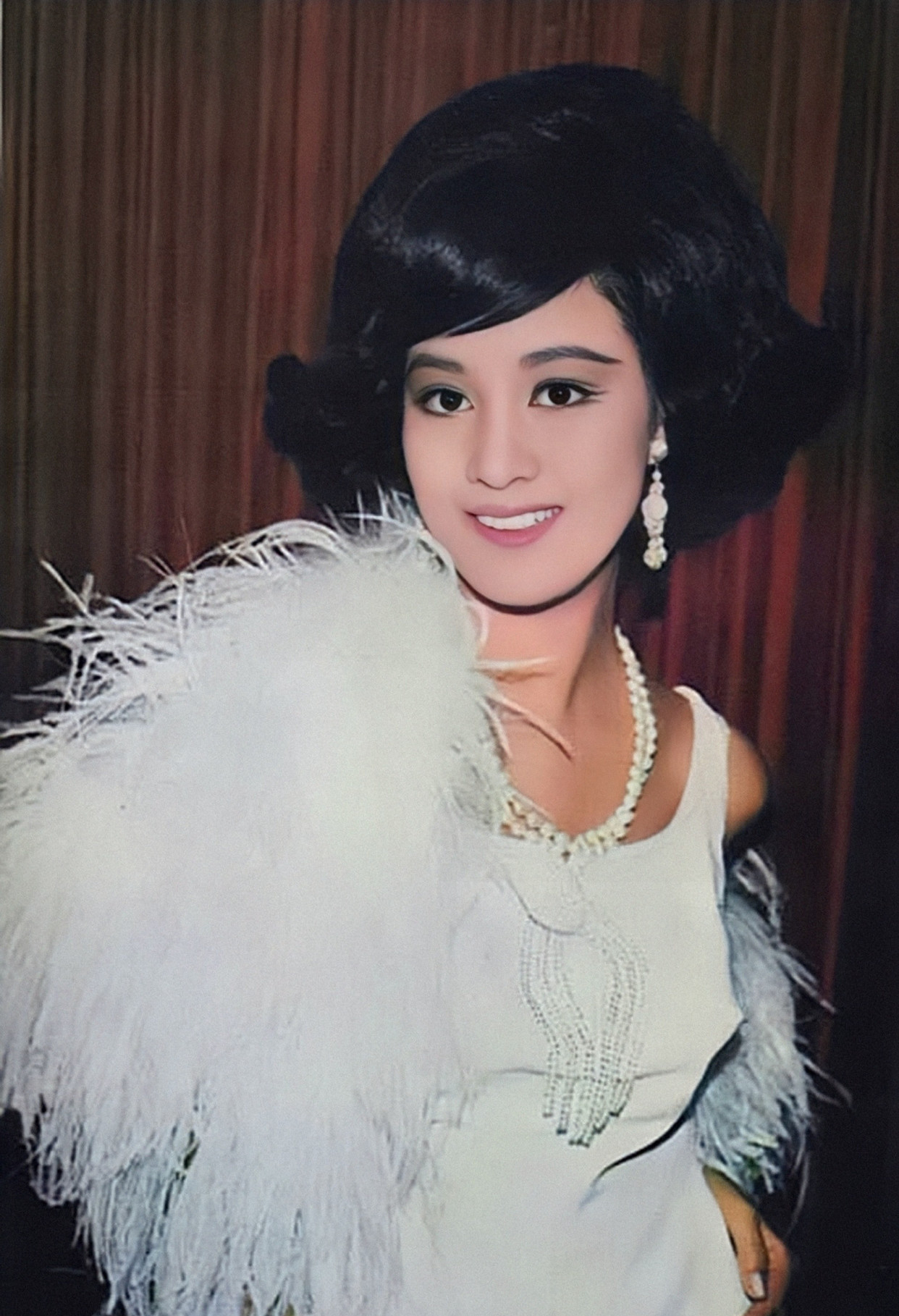 史上最強原配！母親指引「嫁入豪門」　40年鬥倒3位情婦「保住70億家產」75歲安享晚年