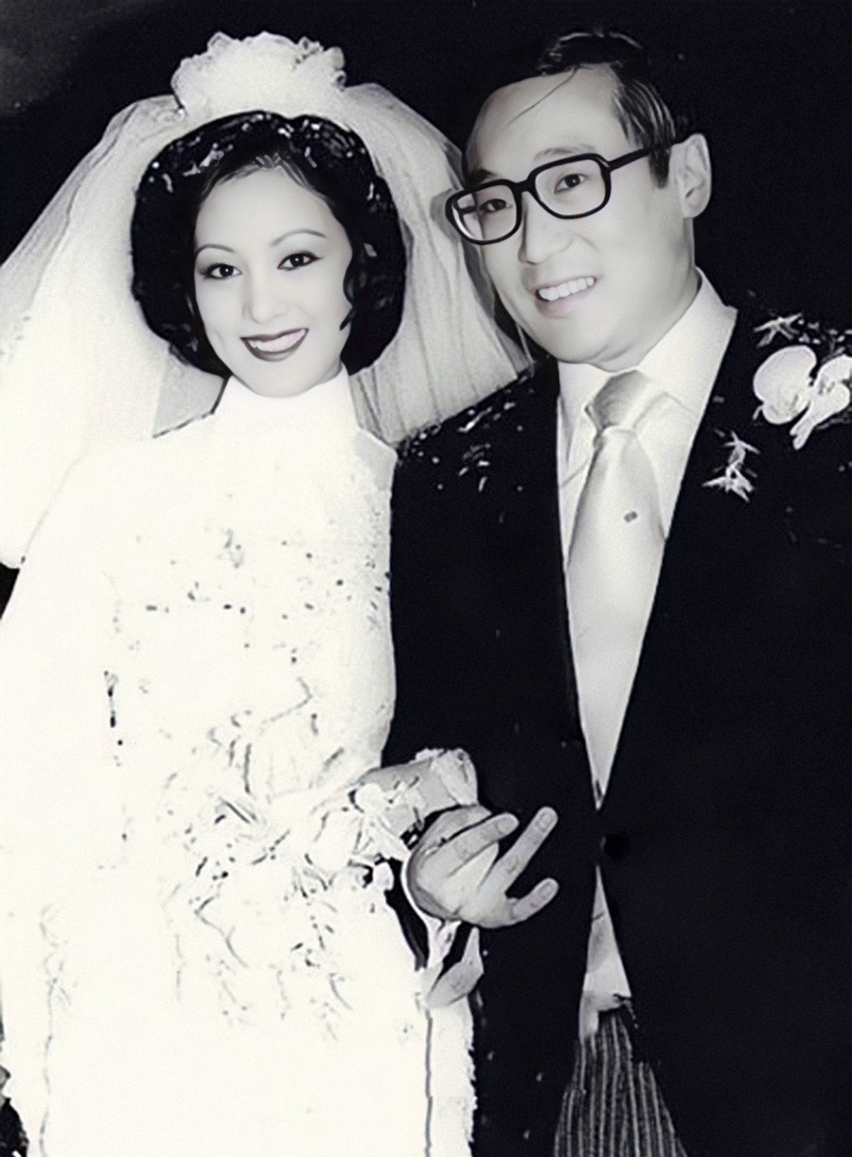 史上最強原配！母親指引「嫁入豪門」　40年鬥倒3位情婦「保住70億家產」75歲安享晚年