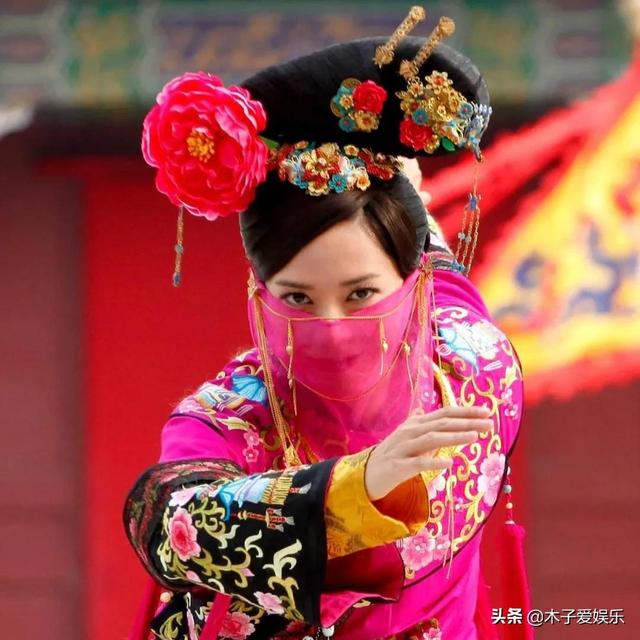 25歲獲港姐冠軍！當紅卻下嫁窮小子「自掏腰包買房」被酸不配　用10年婚姻證明：有眼光