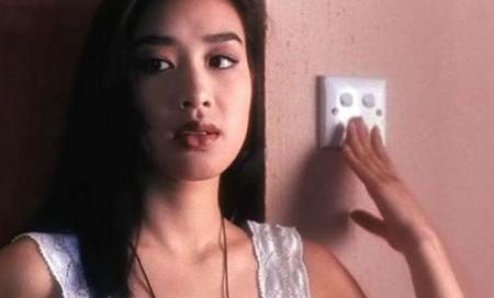 3婚2離！她3婚帶3女兒「嫁小12歲型男」　50歲遭婆家逼生四胎「不惜試盡各種偏方」身材發福