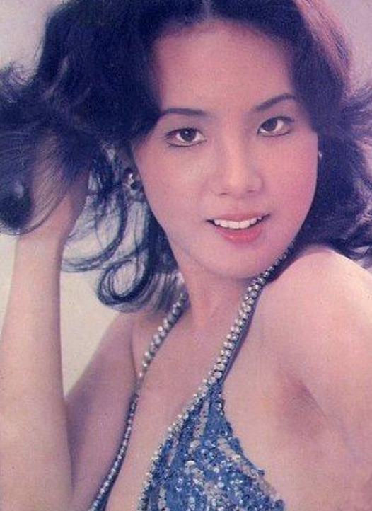 天天看佛也無聊！她豔星出道「39歲剃度出家」　如今「揮金如土欠債千萬」信徒卻暴增