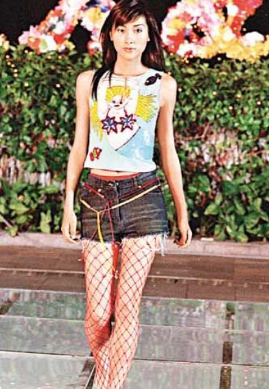 最美亞姐冠軍！四爭男友「兩度當小三」名聲盡毀　遭原配掌摑「被親媽一句話」丟掉整個事業