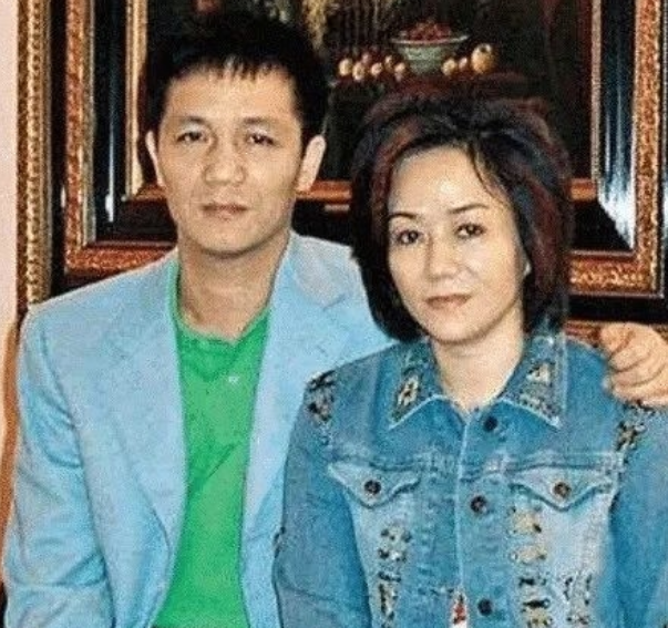 最美亞姐冠軍！四爭男友「兩度當小三」名聲盡毀　遭原配掌摑「被親媽一句話」丟掉整個事業