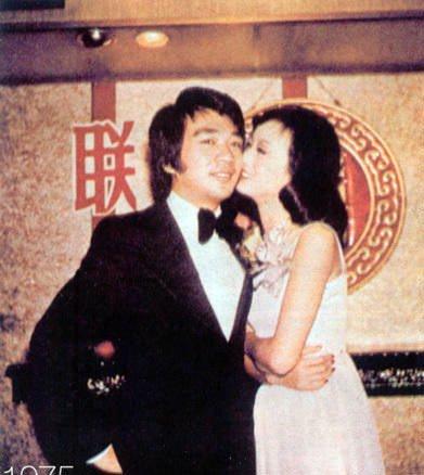 因私藏情書致失婚！前任和她對簿公堂「情人為她剃度出家」　再婚後「被寵上天」66歲仍似少女