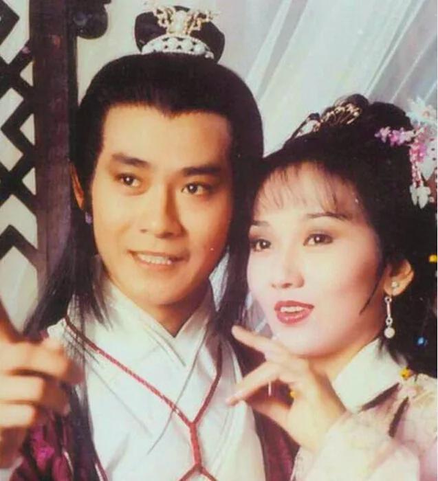 因私藏情書致失婚！前任和她對簿公堂「情人為她剃度出家」　再婚後「被寵上天」66歲仍似少女