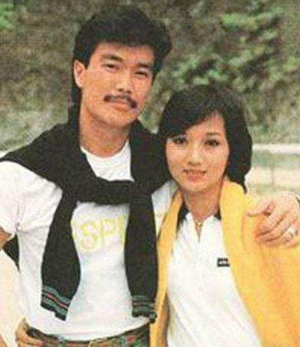 因私藏情書致失婚！前任和她對簿公堂「情人為她剃度出家」　再婚後「被寵上天」66歲仍似少女