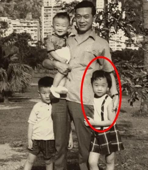 一代歌后！從小被罵醜女「李宗盛卻為她拋棄孕妻」　兩大才子「為她陷三角戀」55歲終醒悟