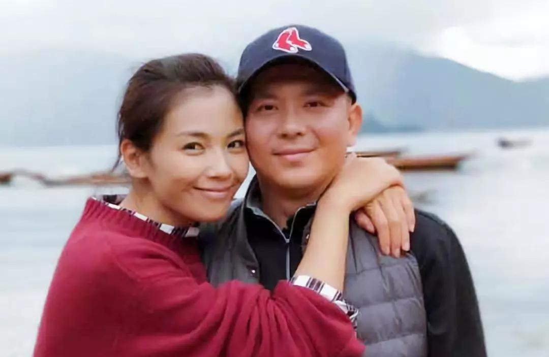 20天閃婚夫破產！剛生完就復出「5年替夫還債17億」　堅持不離「帶夫熬過抑鬱」又被曝欠債