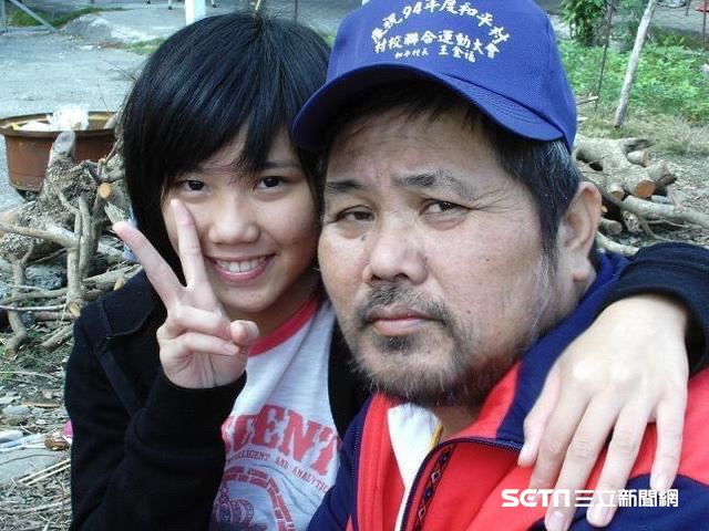 命運自有最好安排！她父逝母離異「遇恩師救命還當爸」緣份太妙了　「10年後暖當證婚人」致詞感動全網