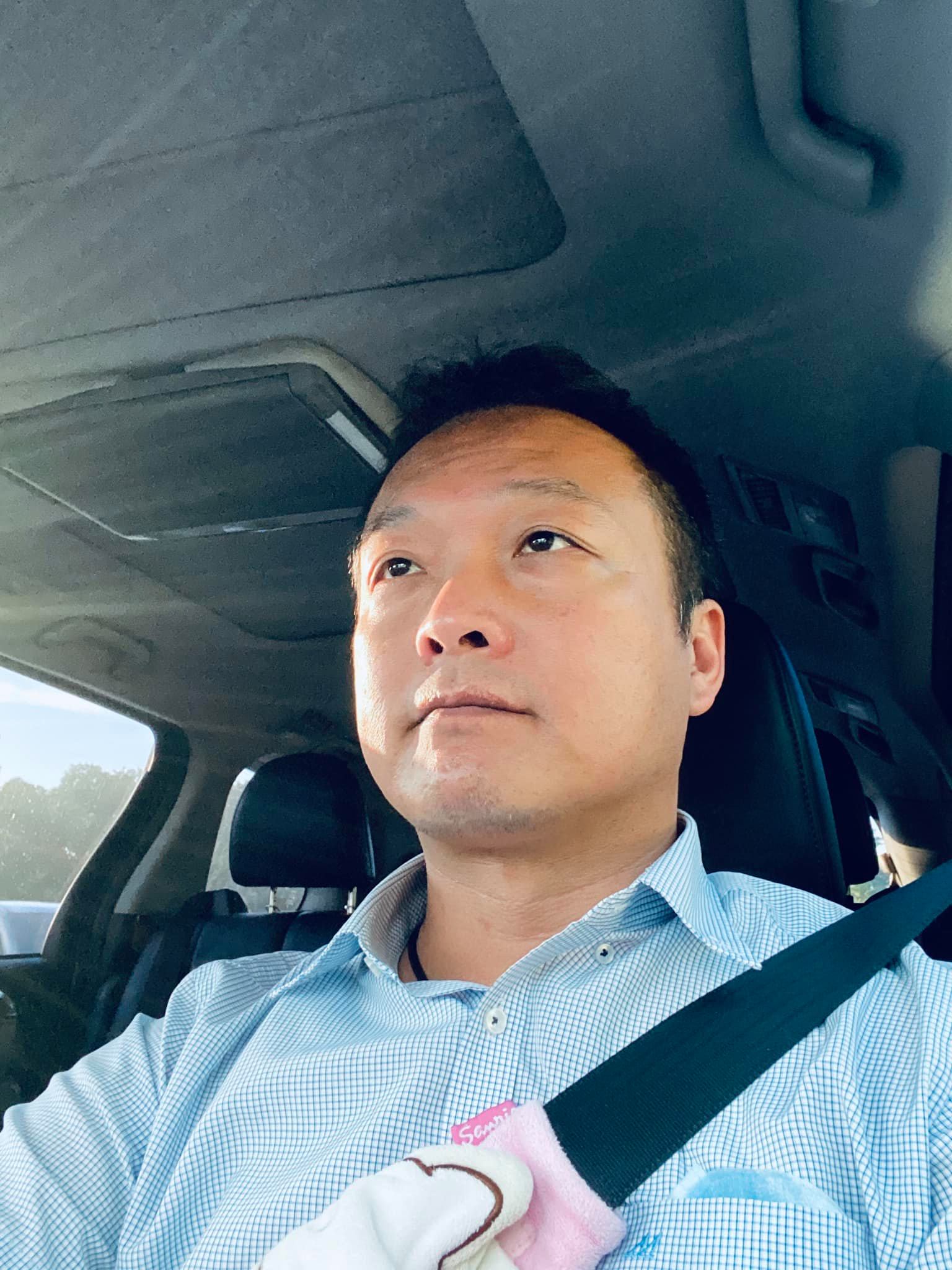 命運自有最好安排！她父逝母離異「遇恩師救命還當爸」緣份太妙了　「10年後暖當證婚人」致詞感動全網