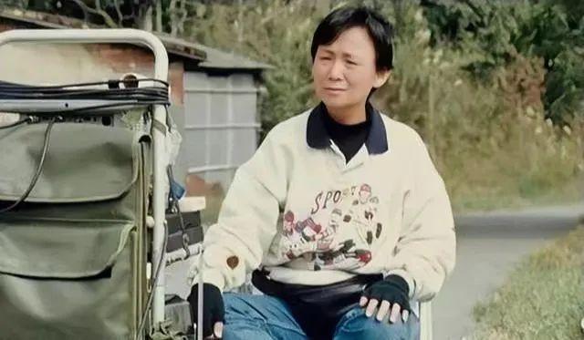 她是瓊瑤閨蜜！與原配共侍一夫45年「為其絕育養孩子」　72歲病房轉正：她幸福嗎？