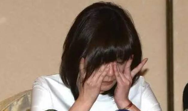 19歲拔掉父親氧氣管！兩次未婚先孕　為女兒「賠前夫2600萬」45歲奪視后成贏家