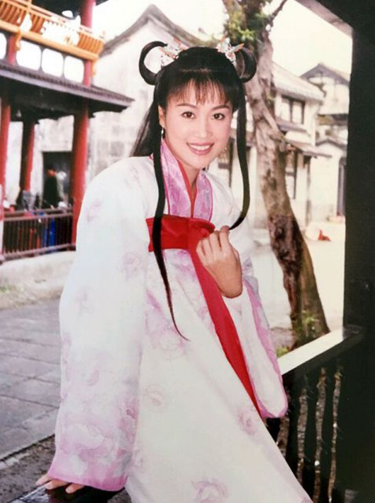 19歲拔掉父親氧氣管！兩次未婚先孕　為女兒「賠前夫2600萬」45歲奪視后成贏家