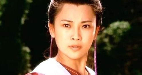 不要婚禮鑽戒！30年前「生下2女」卻被李連杰拋棄另娶她人　「住地下室10年」不認命走出陰霾