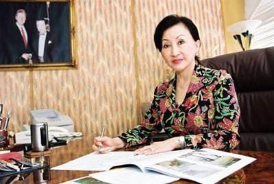 不要婚禮鑽戒！30年前「生下2女」卻被李連杰拋棄另娶她人　「住地下室10年」不認命走出陰霾