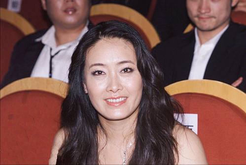 同居8年不結婚！她一氣之下「嫁給男友兄弟」　卻意外報復成功「收穫幸福」笑：賭對了
