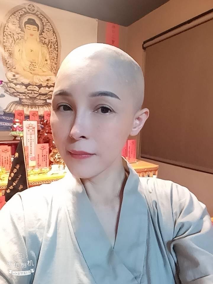 不留戀紅塵俗世！《戲說》女星「堅持剃度出家」媽媽反對也沒用　直到「落髮那刻」眼淚潰堤：多年願望終成真