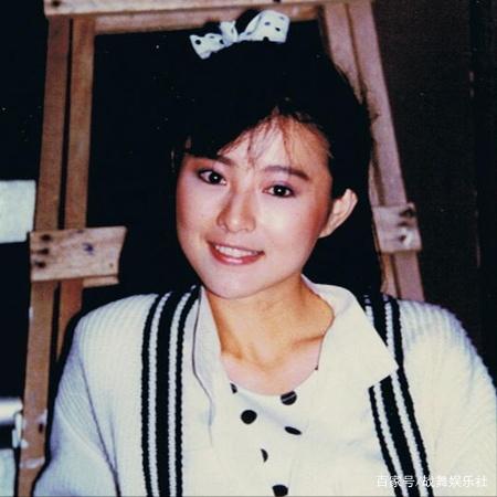 她是最美霸王花！正當紅「被百億富豪」看中退圈　婚內出軌乾兒子「被掃地出門」56歲仍未婚