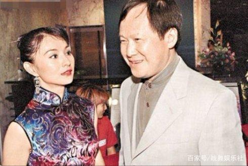 她是最美霸王花！正當紅「被百億富豪」看中退圈　婚內出軌乾兒子「被掃地出門」56歲仍未婚