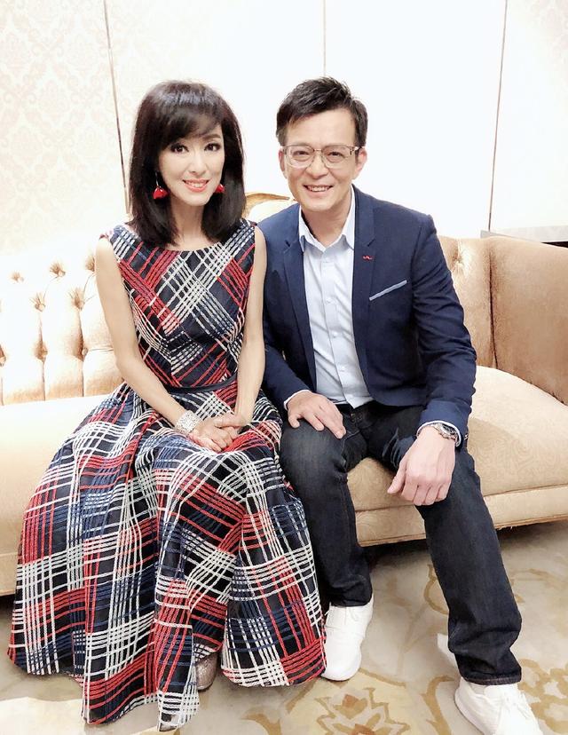 最深情的黃蓉！與男友痴戀26年「不婚不生不同居」　男友去世後「她守寡10年」一生未嫁