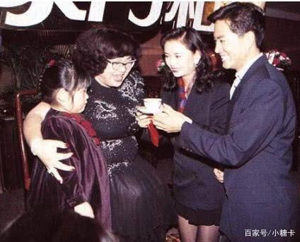 梁朝偉初戀！和豪門老公離婚後「為兒退圈單身不再婚」　花10年把兒子「培養成游泳健將」