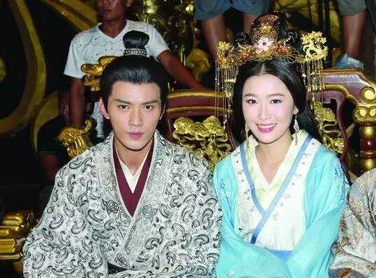 情斷鄭嘉穎！被曝為陳冠希墮胎2次「又甩富二代」　小三上位拒不認「遭網友怒懟」