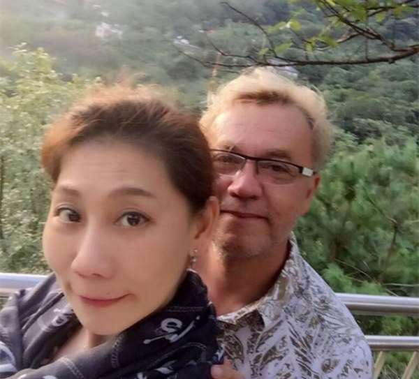 郎祖筠「走過艱辛求子路」洋尪嘆：沒孩子怎養老？她氣罵「想法太自私」 ：不坑我們就不錯了