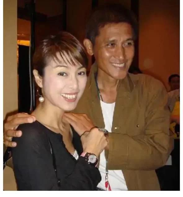 痴戀成龍8年被劈腿鄧麗君！「狂追球星26年」被冥婚　66歲孤身無兒無女「為愛永不再婚」