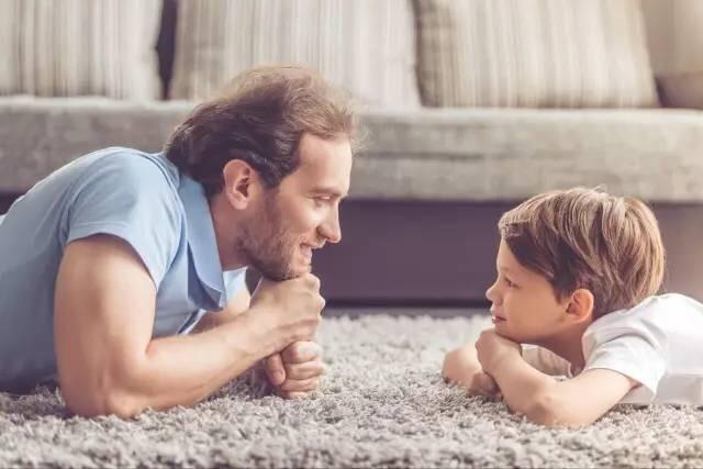 「奶奶怎麼還不死」？壽宴上5歲孫女童言無忌　下一秒語出驚人「老人瞬間淚崩」：兒媳，辛苦你了