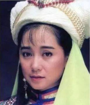 為嫁人氣小生！「台灣一代玉女」不顧患癌之軀懷孕7次　59歲擁3個女兒「終熬成了贏家」