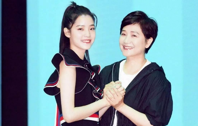 為嫁人氣小生！「台灣一代玉女」不顧患癌之軀懷孕7次　59歲擁3個女兒「終熬成了贏家」