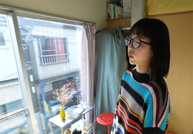 窄房很難住？日本女孩「住進2坪迷你蝸居」生活起居面面俱到　加碼曝「隔壁樓梯間是套房」讓人嘖嘖稱奇