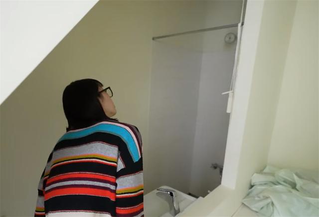 窄房很難住？日本女孩「住進2坪迷你蝸居」生活起居面面俱到　加碼曝「隔壁樓梯間是套房」讓人嘖嘖稱奇