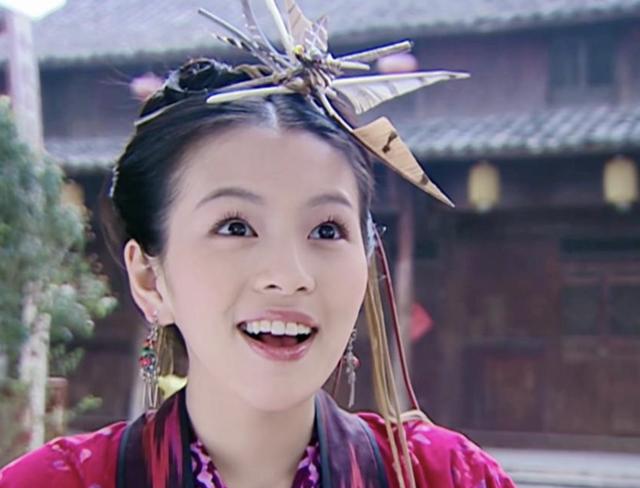 14歲出道17歲被奪初夜！因遲到被導演當眾扒衣　33歲的她「合作林心如」備受好評