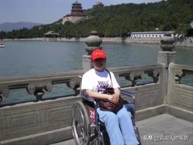 命運自己主宰！她年少遇意外「被判再也站不起來」不氣餒　50歲「坐輪椅遊遍天下」 比年輕更熱愛生命